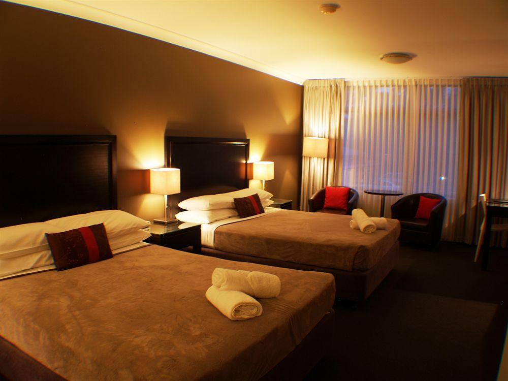 Checkers Resort Terrey Hills Exterior foto